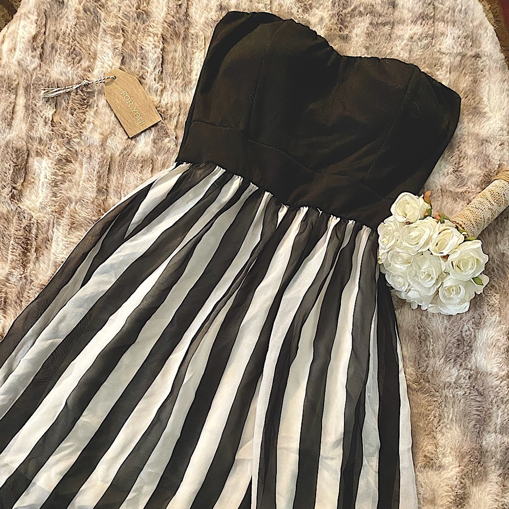 Junior dress Size S